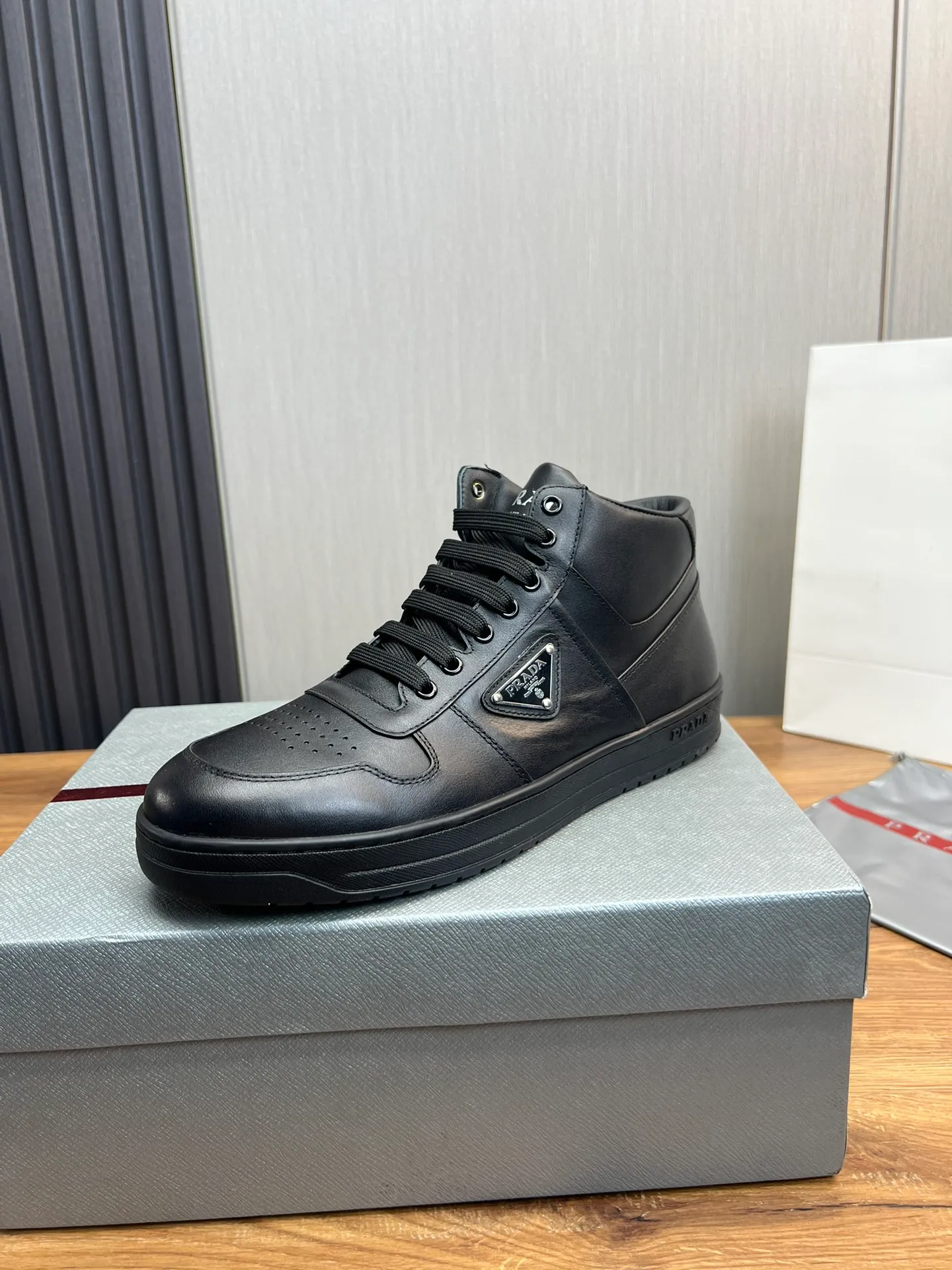 Men's shoes 💰620💰 [PRADA] Autumn and winter hot sale 🔥High quality shipment ✔️Original cowhide + cowhide lining, 1🆚1 replica, original sole, 38-45 (45 customized, non-refundable)